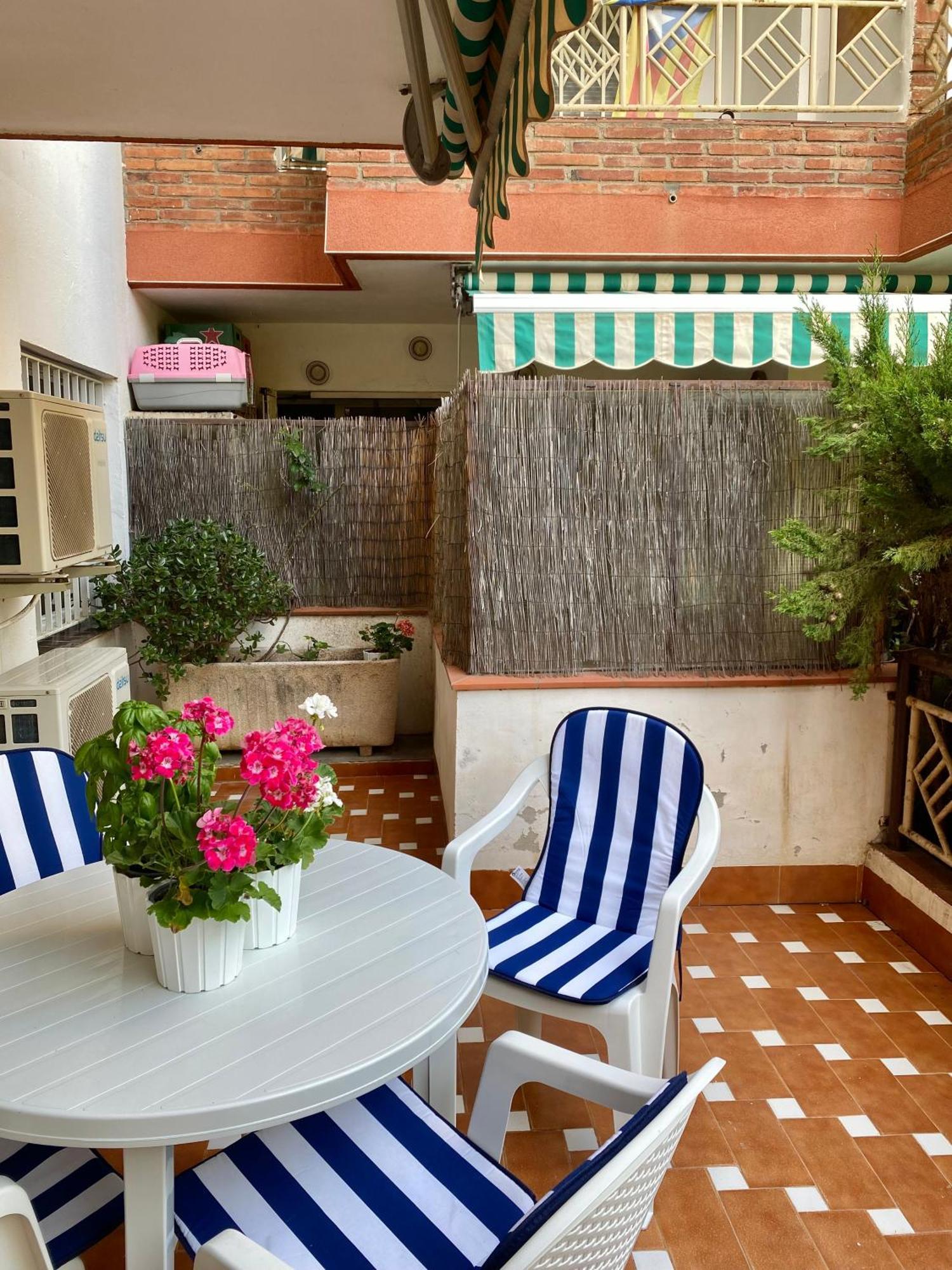 Mediterranean Escape บาร์เซโลนา ภายนอก รูปภาพ